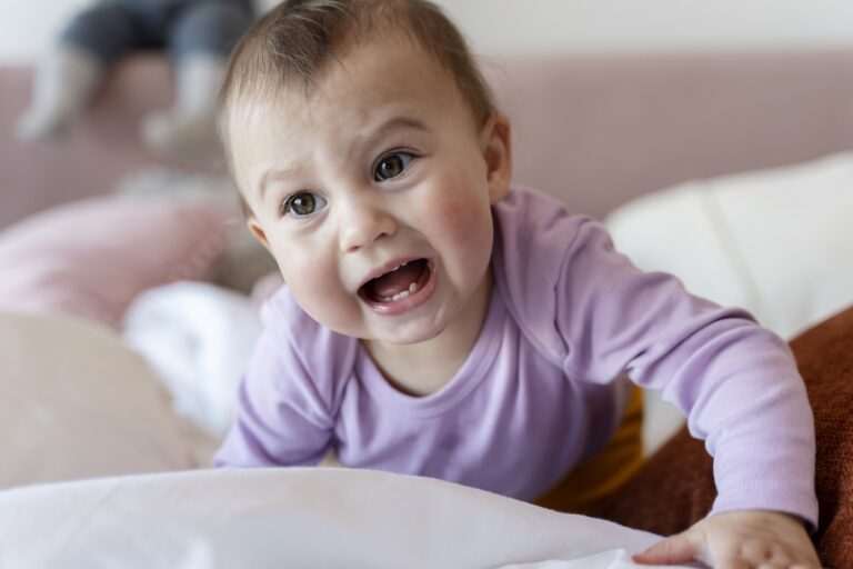 niña sonriendo